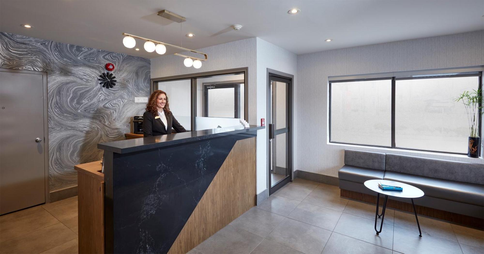 Canadas Best Value Inn Toronto Bagian luar foto